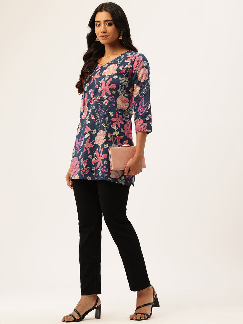 V-Neck 3/4 Sleeve Short Kurti for Women - Tailored Fit & Chic Design