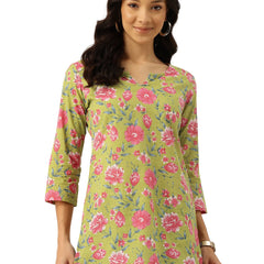3/4 Sleeve Round Neck Vcut top Green Colour