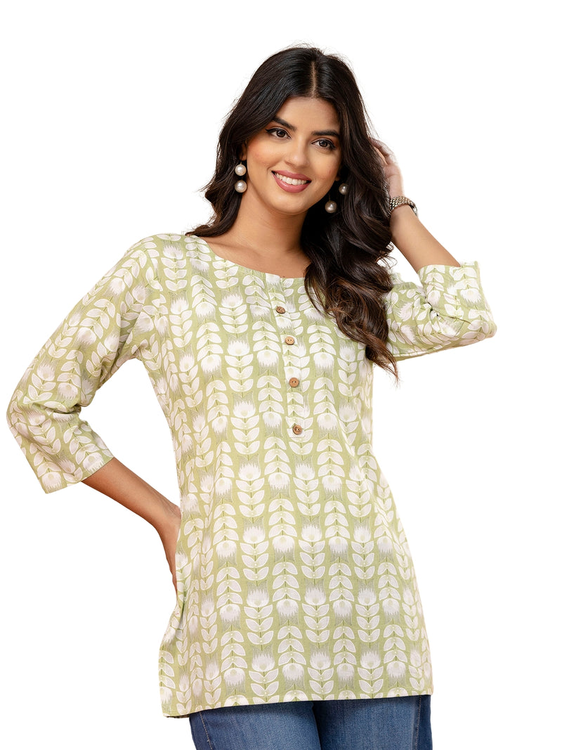 Chic Printed Short Kurti with Round Neck & 3/4 Sleeves