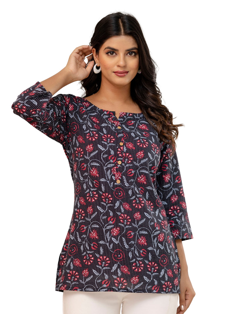 Chic Printed Short Kurti with Round Neck & 3/4 Sleeves