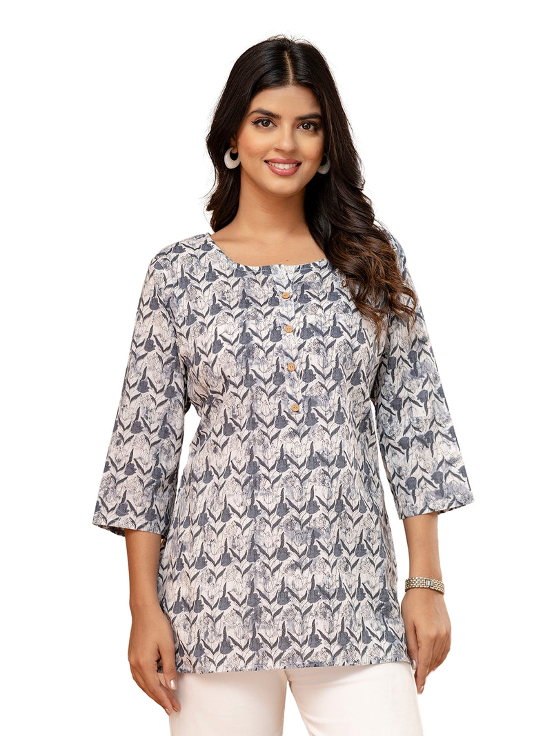 Chic Printed Short Kurti with Round Neck & 3/4 Sleeves