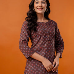 Chic Printed Short Kurti with Round Neck & 3/4 Sleeves
