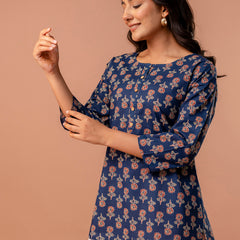 Chic Printed Short Kurti with Round Neck & 3/4 Sleeves
