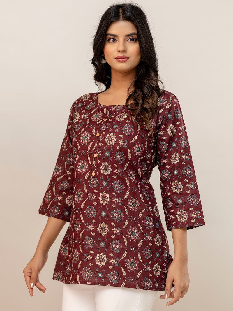 Chic Printed Short Kurti with Round Neck & 3/4 Sleeves
