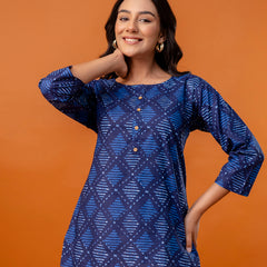 Chic Printed Short Kurti with Round Neck & 3/4 Sleeves