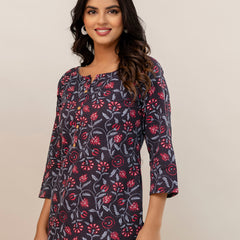 Chic Printed Short Kurti with Round Neck & 3/4 Sleeves