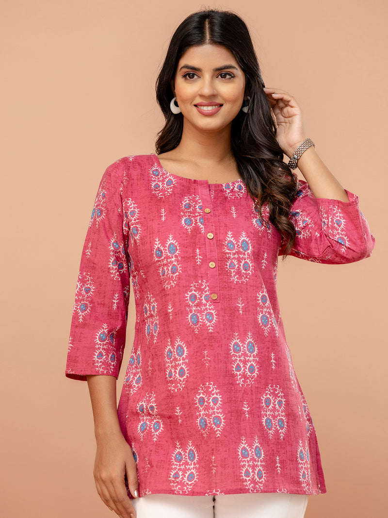 Chic Printed Short Kurti with Round Neck & 3/4 Sleeves