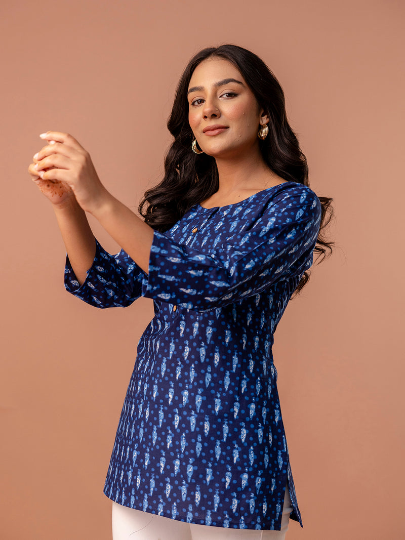 Chic Printed Short Kurti with Round Neck & 3/4 Sleeves