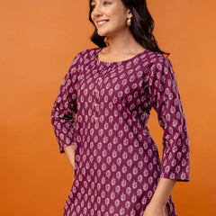 Chic Printed Short Kurti with Round Neck & 3/4 Sleeves