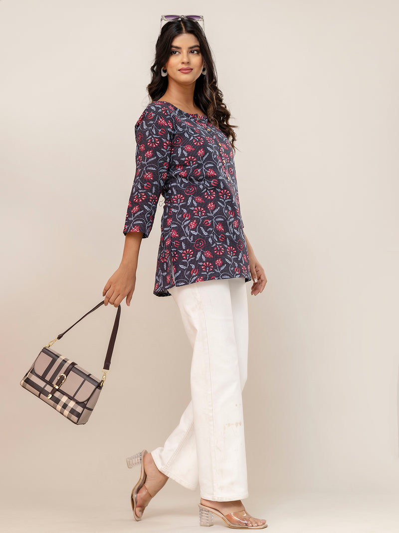 Chic Printed Short Kurti with Round Neck & 3/4 Sleeves