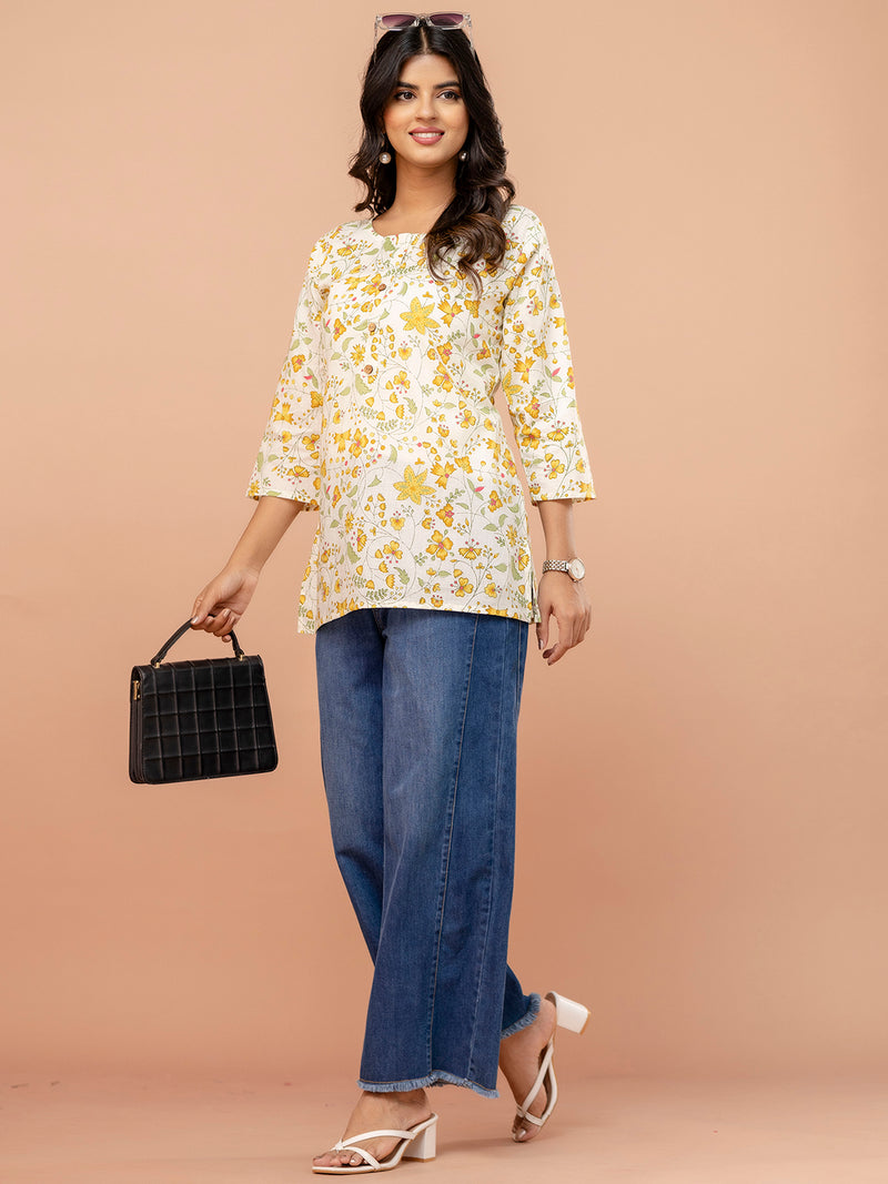 Chic Printed Short Kurti with Round Neck & 3/4 Sleeves