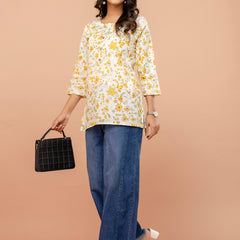 Chic Printed Short Kurti with Round Neck & 3/4 Sleeves