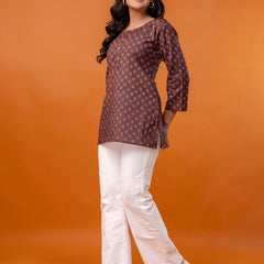Chic Printed Short Kurti with Round Neck & 3/4 Sleeves