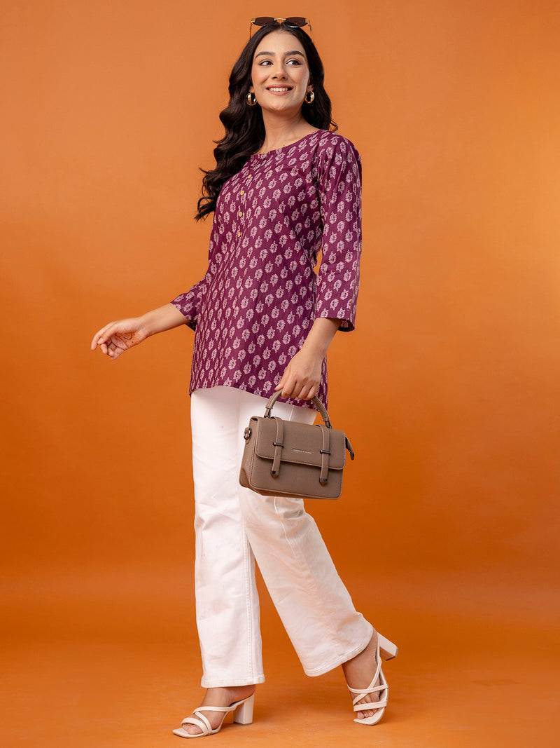 Chic Printed Short Kurti with Round Neck & 3/4 Sleeves
