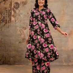 Black Women’s Co-Ord Set–Printed Collared Kurta with 3/4 Sleeves & Elastic Waist Pants
