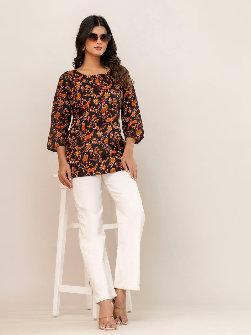 Chic Printed Short Kurti with Round Neck & 3/4 Sleeves