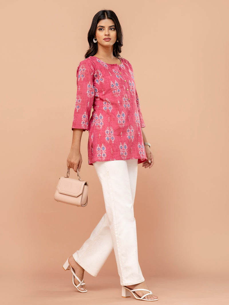 Chic Printed Short Kurti with Round Neck & 3/4 Sleeves