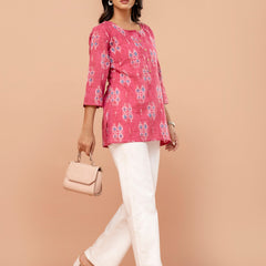 Chic Printed Short Kurti with Round Neck & 3/4 Sleeves