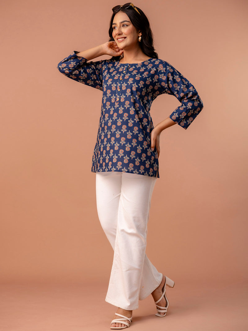 Chic Printed Short Kurti with Round Neck & 3/4 Sleeves