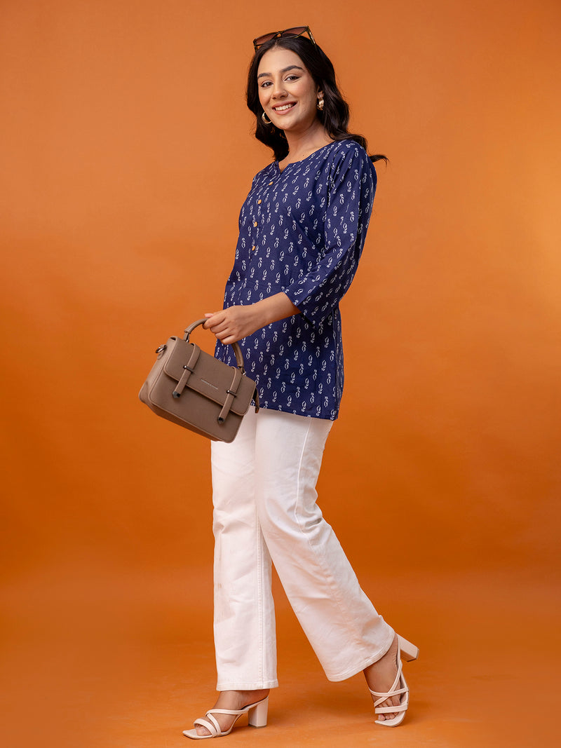 Chic Printed Short Kurti with Round Neck & 3/4 Sleeves
