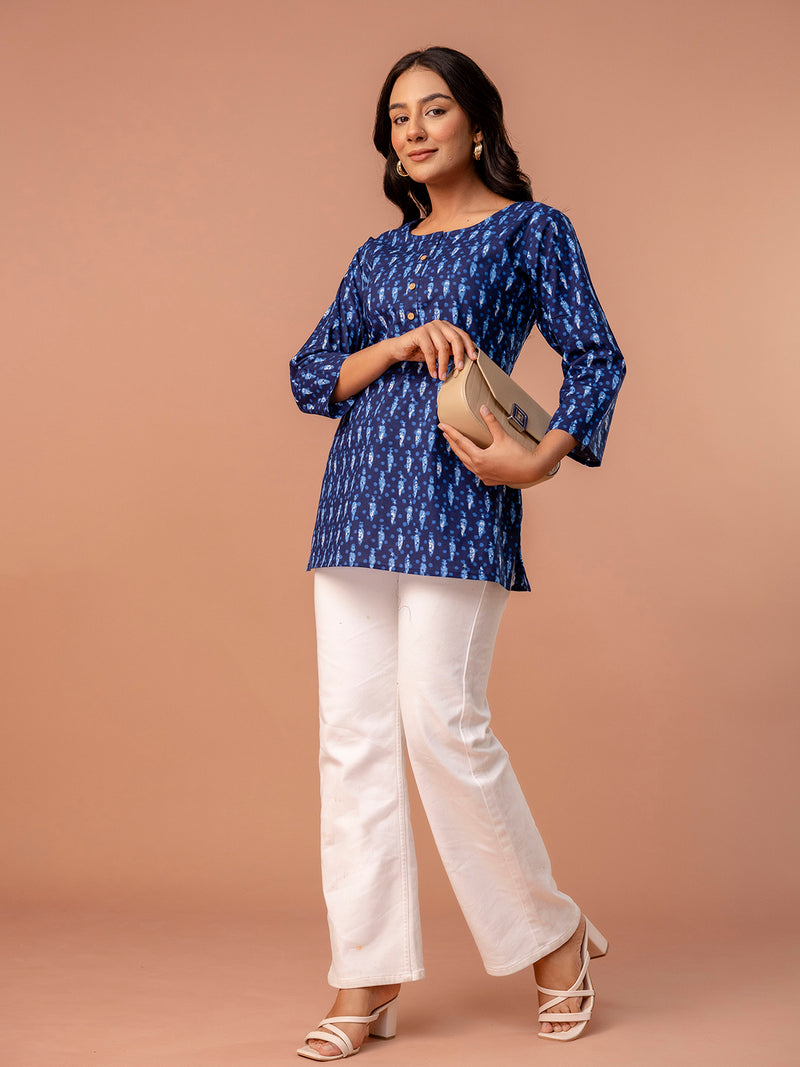 Chic Printed Short Kurti with Round Neck & 3/4 Sleeves