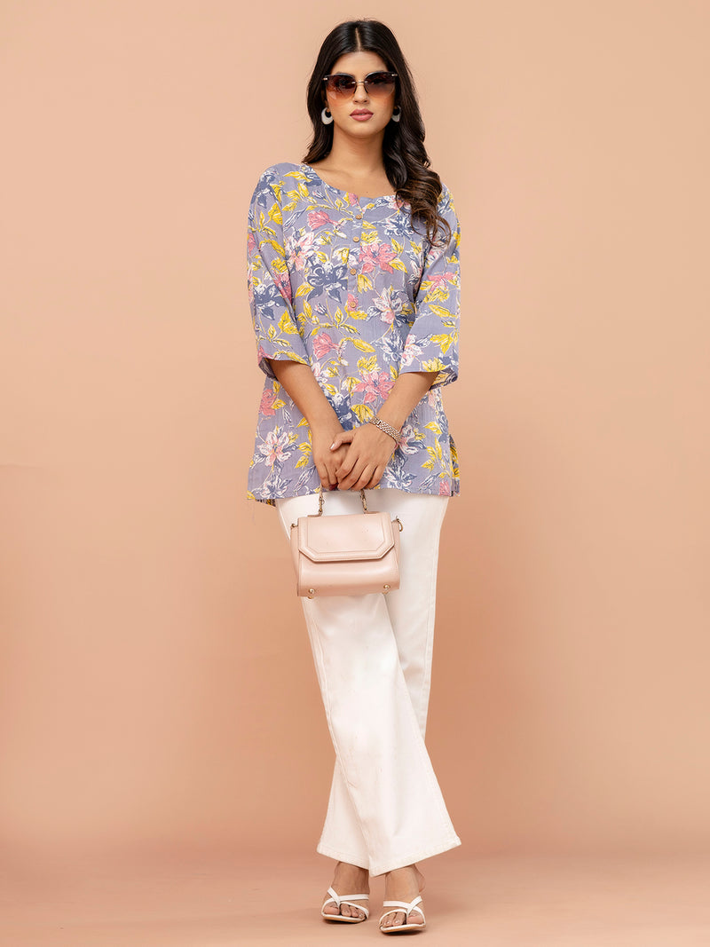 Chic Printed Short Kurti with Round Neck & 3/4 Sleeves