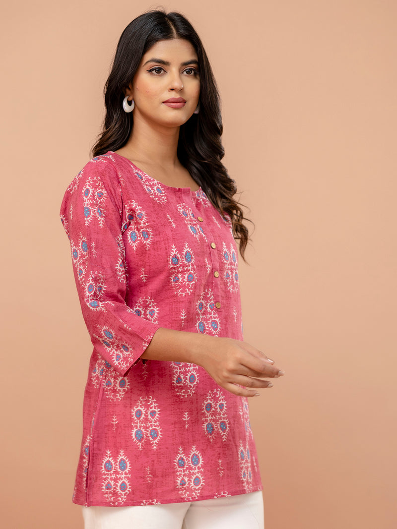 Chic Printed Short Kurti with Round Neck & 3/4 Sleeves