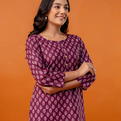 Chic Printed Short Kurti with Round Neck & 3/4 Sleeves
