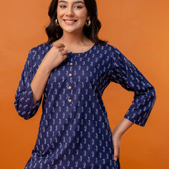 Chic Printed Short Kurti with Round Neck & 3/4 Sleeves