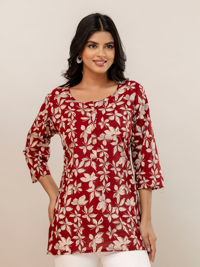 Chic Printed Short Kurti with Round Neck & 3/4 Sleeves