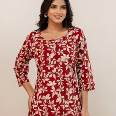 Chic Printed Short Kurti with Round Neck & 3/4 Sleeves