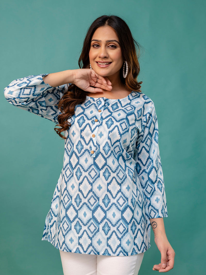 Chic Printed Short Kurti with Round Neck & 3/4 Sleeves