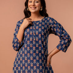 Chic Printed Short Kurti with Round Neck & 3/4 Sleeves