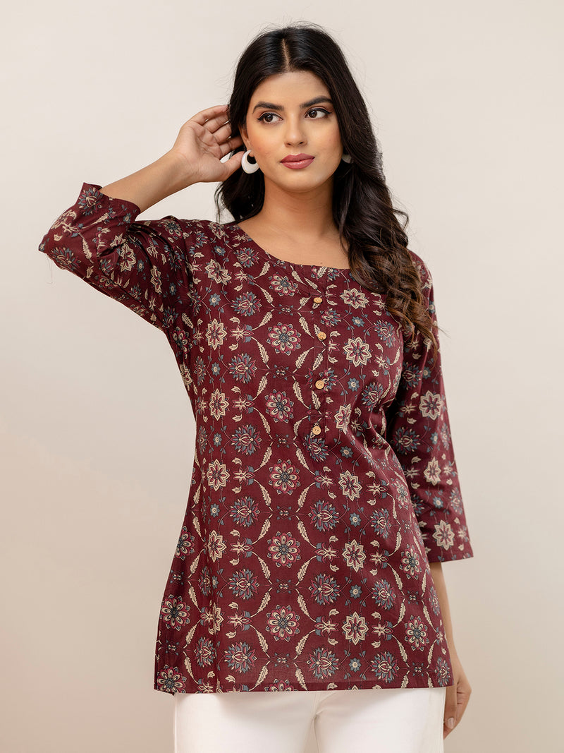 Chic Printed Short Kurti with Round Neck & 3/4 Sleeves