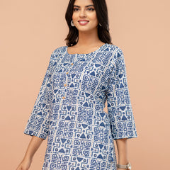 Chic Printed Short Kurti with Round Neck & 3/4 Sleeves