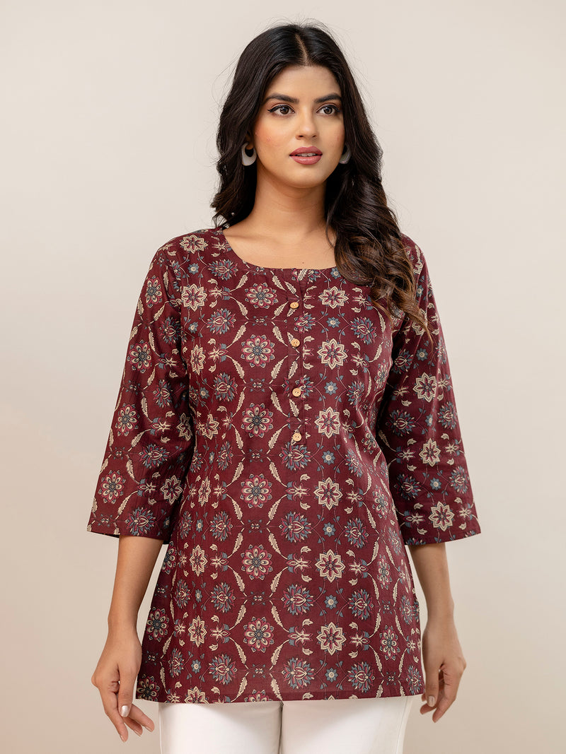 Chic Printed Short Kurti with Round Neck & 3/4 Sleeves