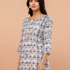 Chic Printed Short Kurti with Round Neck & 3/4 Sleeves