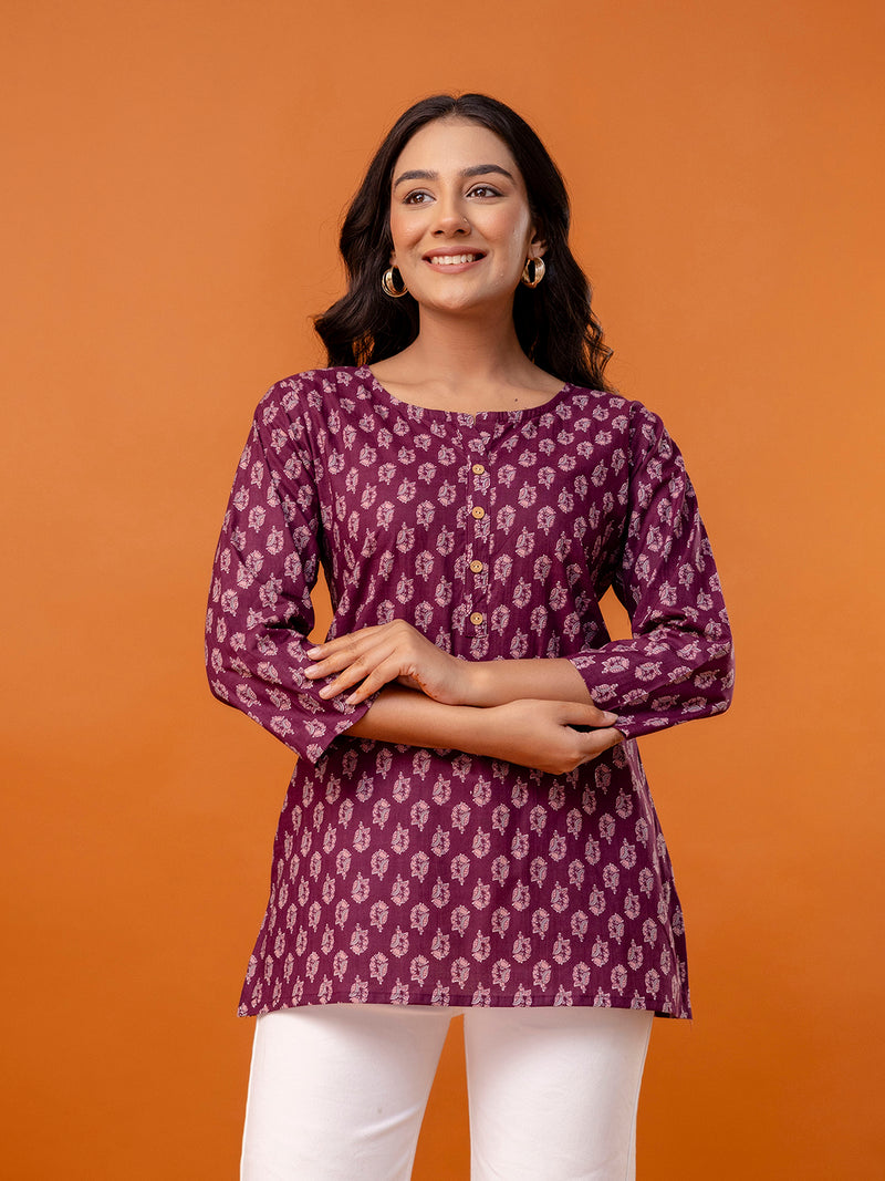Chic Printed Short Kurti with Round Neck & 3/4 Sleeves