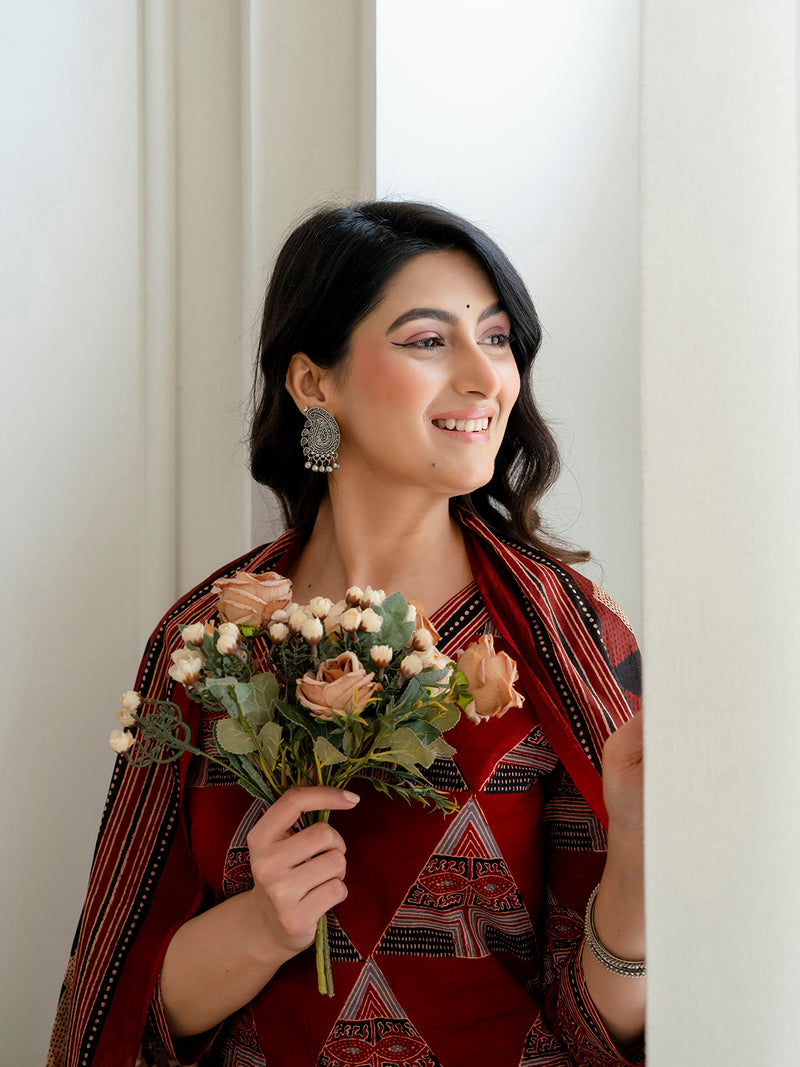 Bordered V-Neck 3-Piece Kurta Set with Ankle-Length Pants & Full-Length Dupatta (M–XXL)