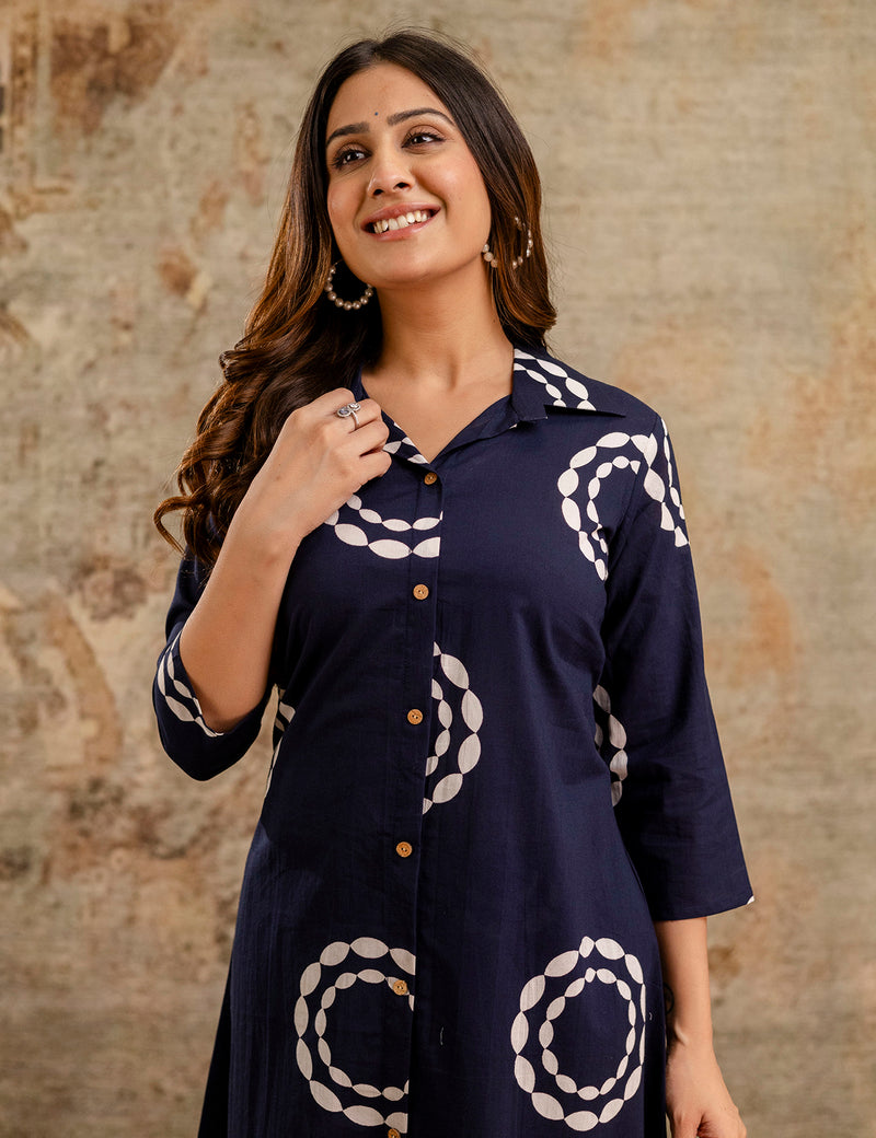 Blue Women’s Co-Ord Set–Printed Collared Kurta with 3/4 Sleeves & Elastic Waist Pants