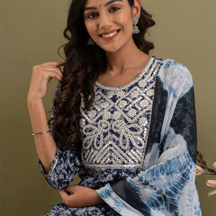 Women Kurta Pant Dupatta Set