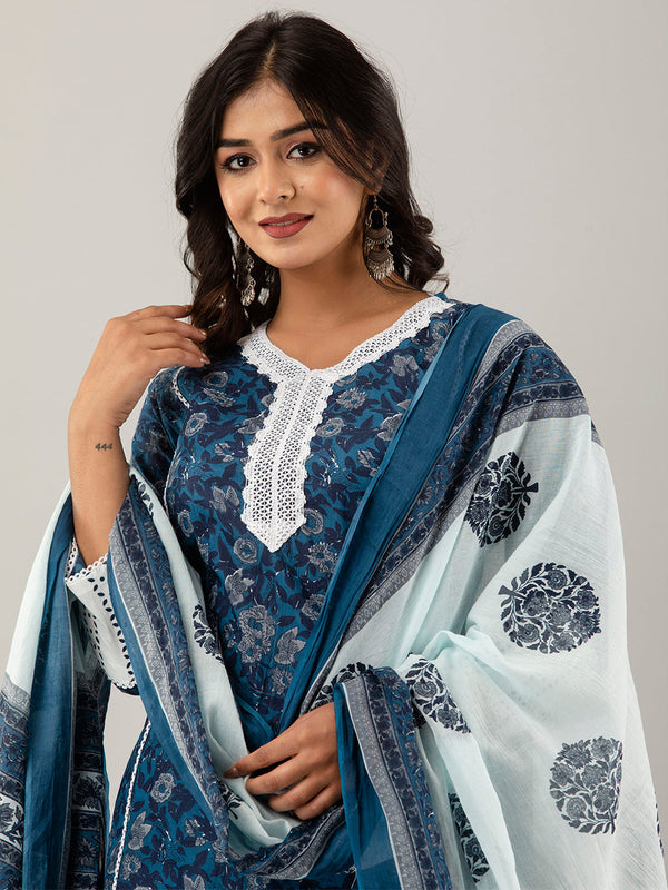 Women Kurta Pant Dupatta Set