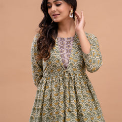 Floral Printed Shirt Collar Pure Cotton Pleated Kurti