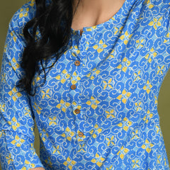 Floral Print 4 Button Straight Kurti