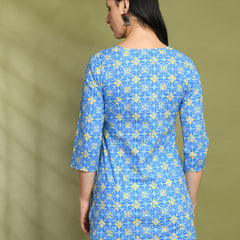 Floral Print 4 Button Straight Kurti