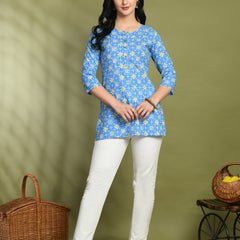 Floral Print 4 Button Straight Kurti