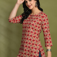 Floral Print 4 Button Straight Kurti