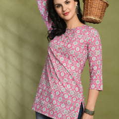 Floral Print 4 Button Straight Kurti