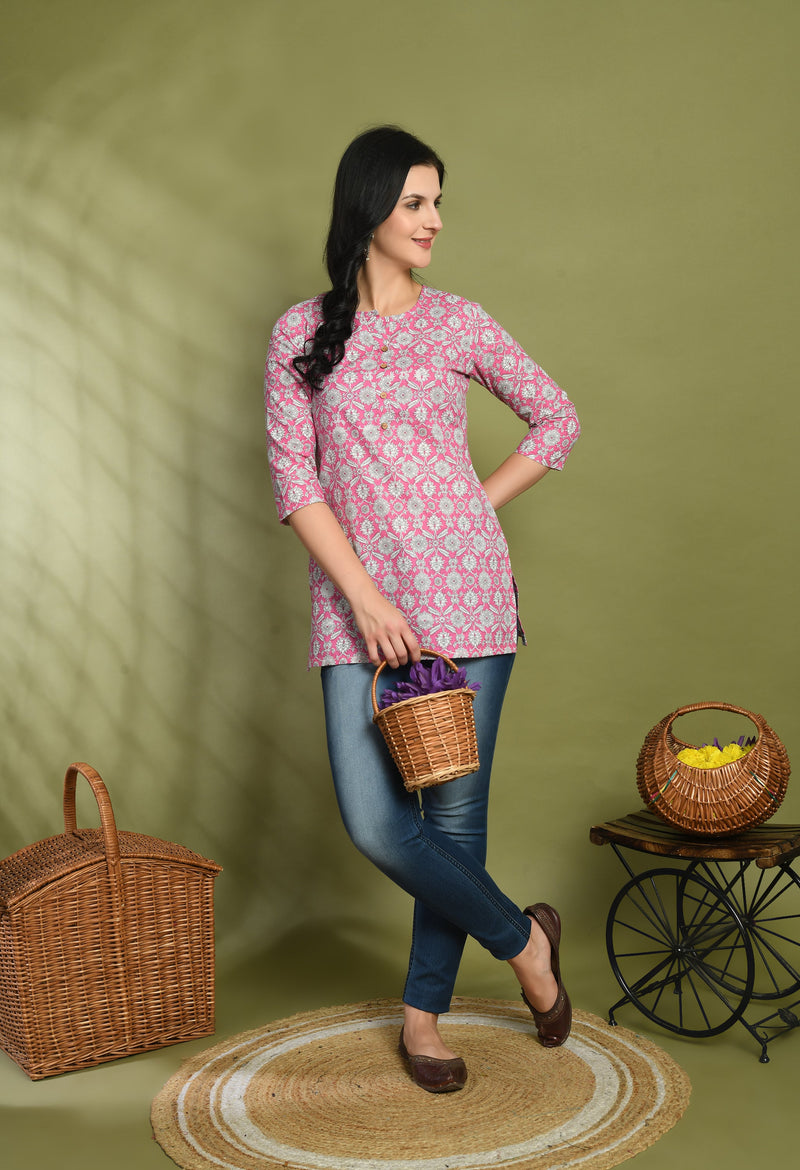 Floral Print 4 Button Straight Kurti