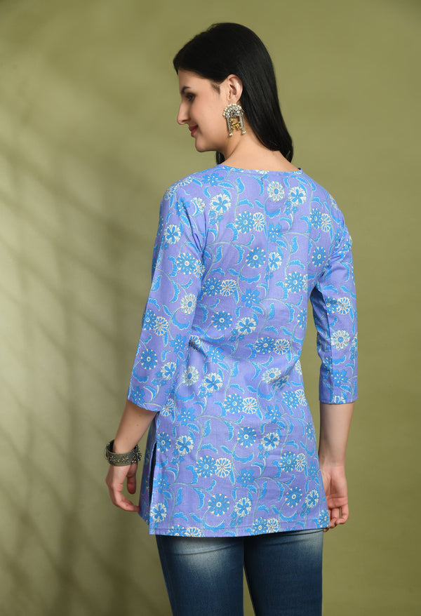 Floral Print 4 Button Straight Kurti